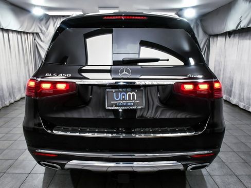 Used 2025 Mercedes-Benz GLS 450 4MATIC image 5