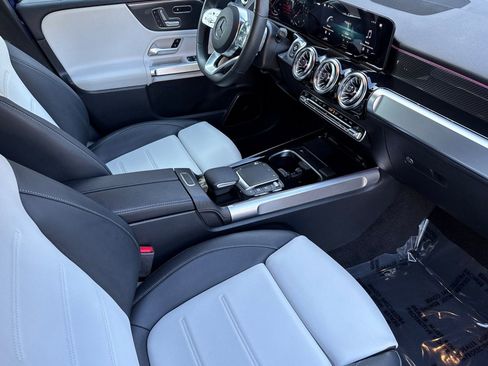 Certified 2022 Mercedes-Benz GLB 250 image 15
