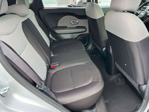 Used 2016 Kia Soul FWD image 9