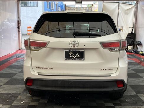 Used 2016 Toyota Highlander XLE w/ Protection Package #3 AWD/4WD image 5