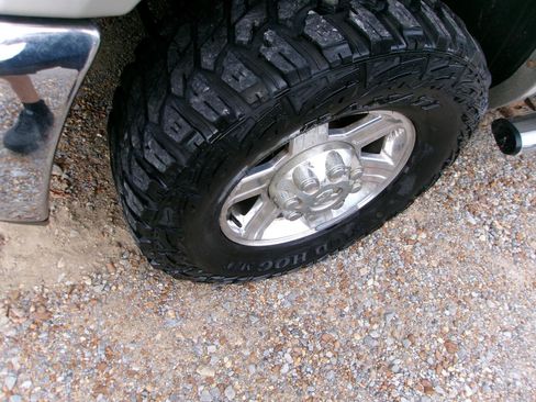 Used 2010 Dodge Ram 2500 Truck Laramie AWD/4WD image 4