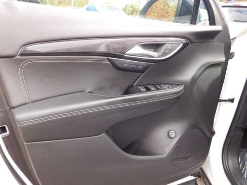 Used 2023 Buick Envision Essence w/ Sport Touring Package image 16