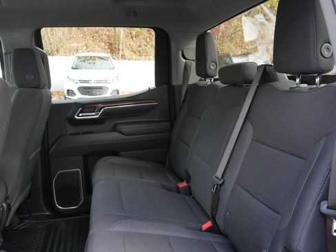 Used 2025 Chevrolet Silverado 1500 LT image 26