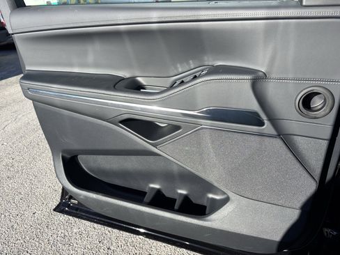 New 2025 Lincoln Navigator Reserve w/ Jet Appearance Package image 15