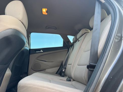 Used 2020 Hyundai Tucson SE image 17