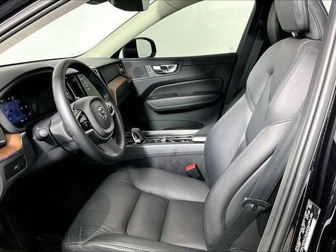 Used 2024 Volvo XC60 B5 Plus w/ Protection Package Premier AWD/4WD image 13