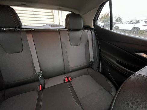 Used 2025 Buick Encore GX Preferred image 35