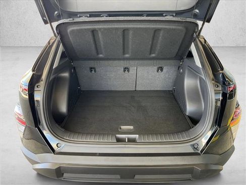 Used 2025 Hyundai Kona SEL FWD image 21