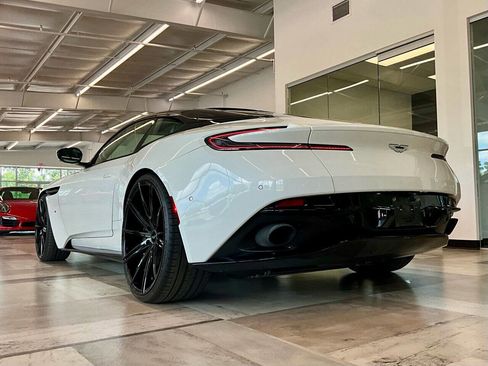 Used 2018 Aston Martin DB11 V12 image 54