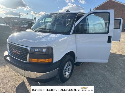 Used 2024 GMC Savana 2500 Work Van w/ Driver Convenience Package image 18