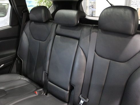 Used 2022 Hyundai Santa Fe Limited image 12