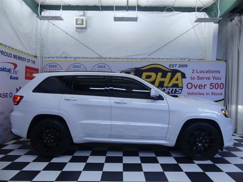 Used 2018 Jeep Grand Cherokee Trackhawk AWD/4WD image 33