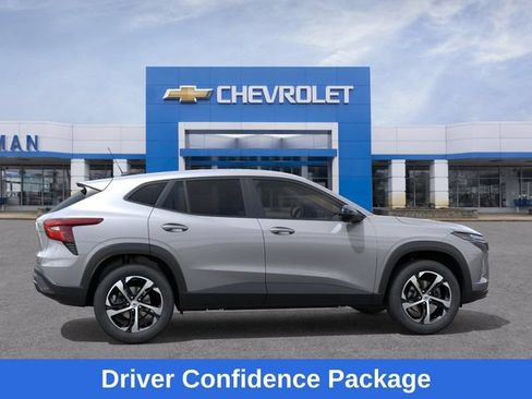 New 2026 Chevrolet Trax RS w/ Driver Confidence Package FWD image 6