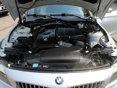 Used 2011 BMW Z4 sDrive35i RWD image 13