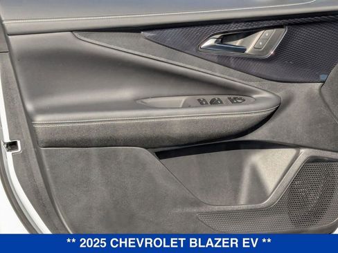 New 2025 Chevrolet Blazer EV LT image 11