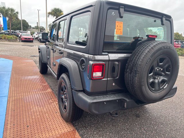 Used 2022 Jeep Wrangler Unlimited Sport AWD/4WD image 26