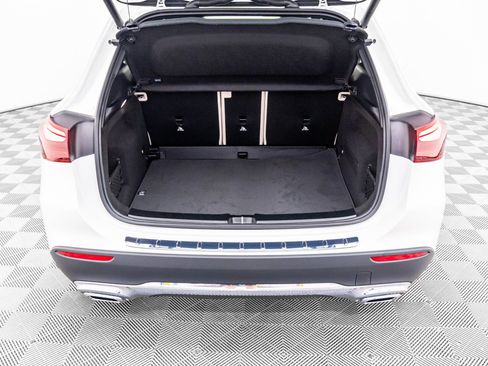 Certified 2026 Mercedes-Benz GLA 250 4MATIC image 37