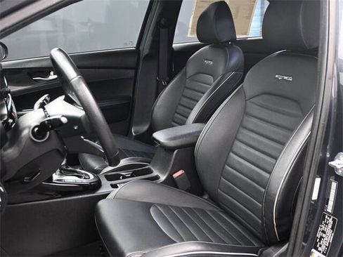 Used 2022 Kia Forte GT-Line w/ GT-Line Premium Package image 10