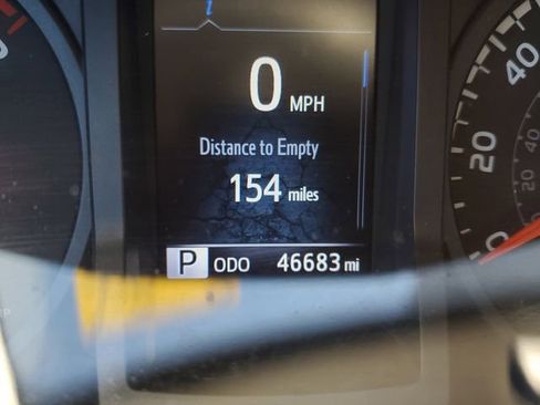 Used 2022 Toyota Tacoma SR w/ SR Convenience Package image 20