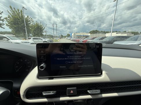 New 2026 Honda HR-V LX image 18