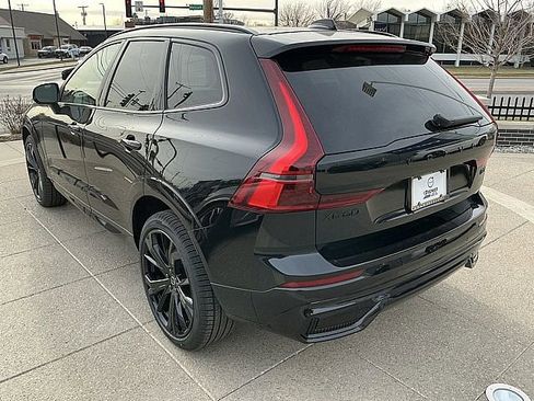 New 2026 Volvo XC60 B5 Ultra w/ Climate Package image 10