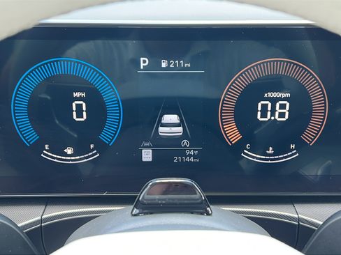 Certified 2025 Hyundai Santa Fe SEL FWD image 21