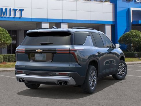 New 2026 Chevrolet Traverse LT w/ Enhanced Driving Package FWD image 4