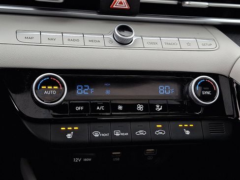 Certified 2023 Hyundai Elantra Limited w/ Cargo Package image 16