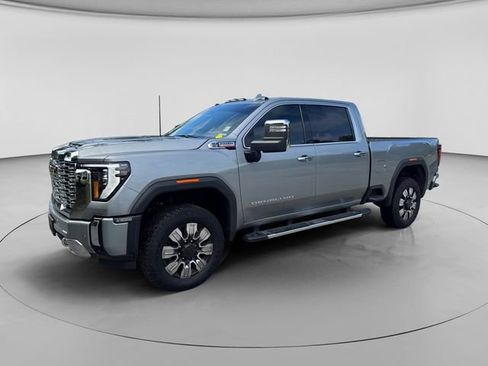 Used 2026 GMC Sierra 3500 Denali w/ Denali Reserve Package AWD/4WD image 2
