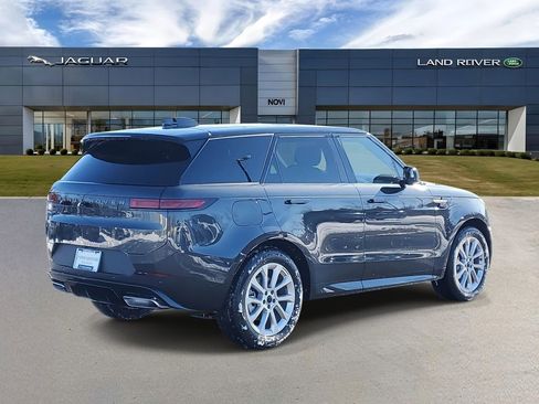 New 2026 Land Rover Range Rover Sport SE image 3