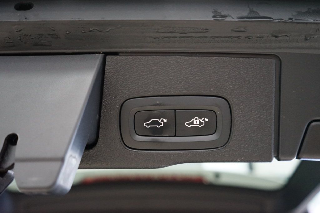 Used 2021 Volvo XC60 T5 Inscription AWD/4WD image 55