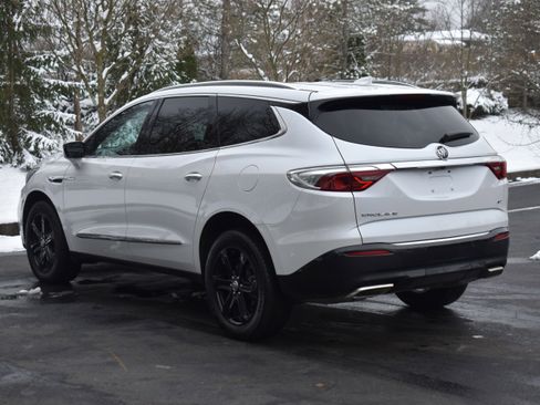 Used 2024 Buick Enclave Essence w/ Experience Buick Package image 30