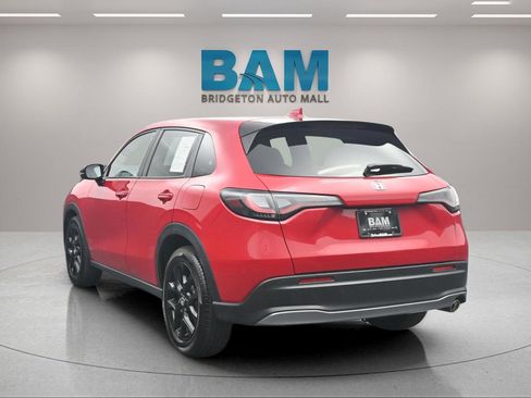 Used 2023 Honda HR-V Sport image 5