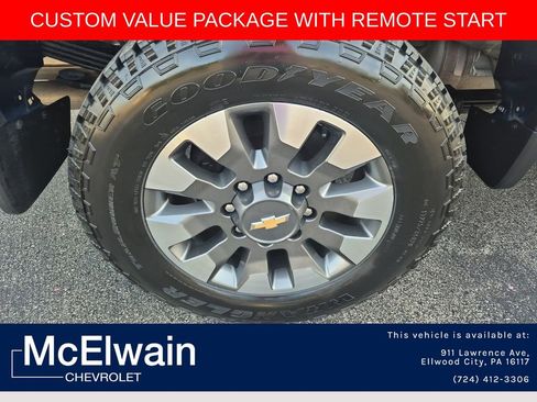 Used 2022 Chevrolet Silverado 2500 Custom w/ Custom Value Package AWD/4WD image 17