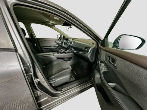 Used 2021 Nissan Rogue S FWD image 29