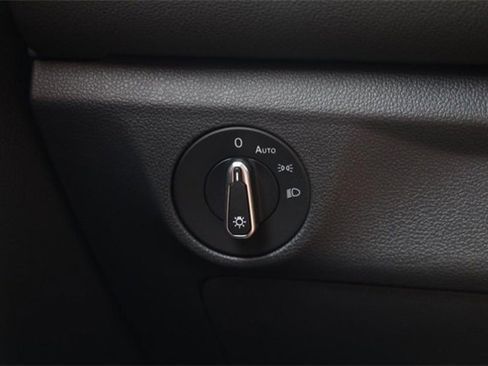 New 2025 Volkswagen Jetta Sport image 18