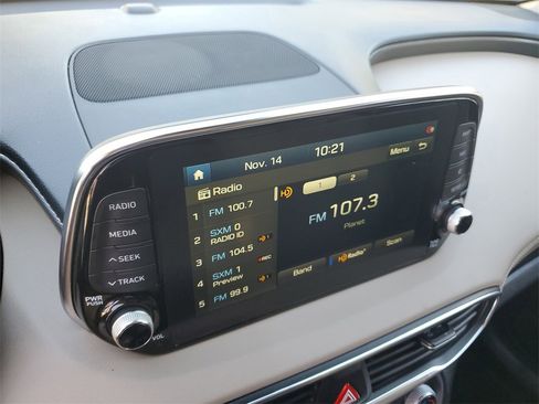 Used 2020 Hyundai Santa Fe Limited image 28