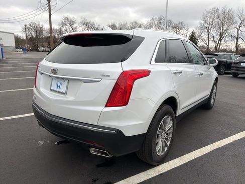 Used 2017 Cadillac XT5 Luxury w/ Driver Awareness Package image 5