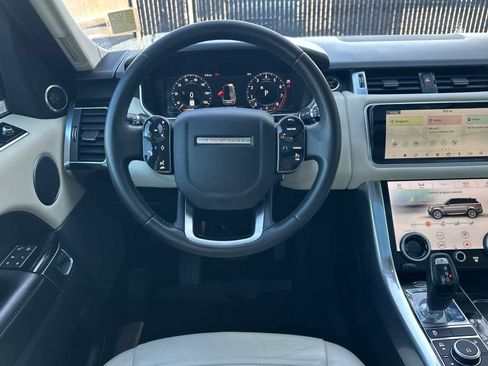 Used 2019 Land Rover Range Rover Sport HSE image 13