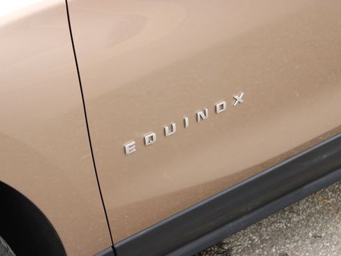 Used 2018 Chevrolet Equinox LT FWD image 8