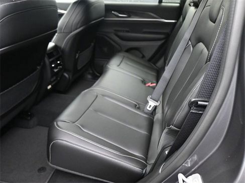 New 2025 Jeep Grand Cherokee Limited w/ Trailer Tow Package image 39