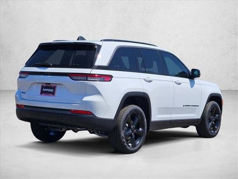 New 2026 Jeep Grand Cherokee Limited w/ Limited Altitude Package AWD/4WD image 2