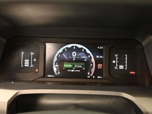 Used 2025 Toyota 4Runner SR5 AWD/4WD image 9