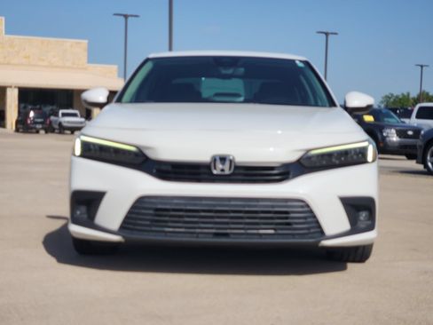 Used 2023 Honda Civic Touring image 6