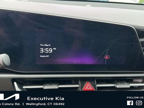 Certified 2023 Kia Niro Wind w/ Wind Preserve Package FWD image 16