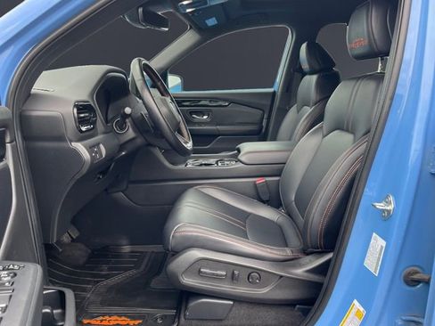 Certified 2023 Honda Pilot TrailSport image 9