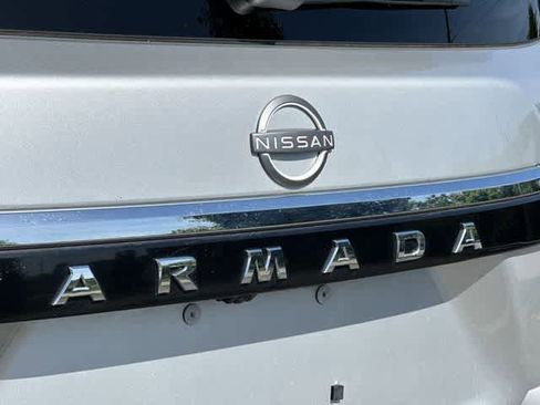 Used 2022 Nissan Armada SL w/ Captain's Chairs Package AWD/4WD image 29