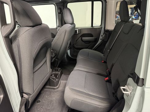 Used 2024 Jeep Wrangler Sport S image 24