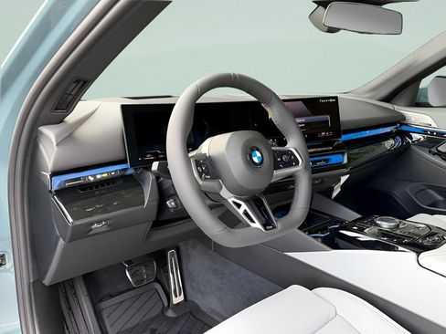 New 2027 BMW 530i xDrive w/ M Sport Package AWD/4WD image 9