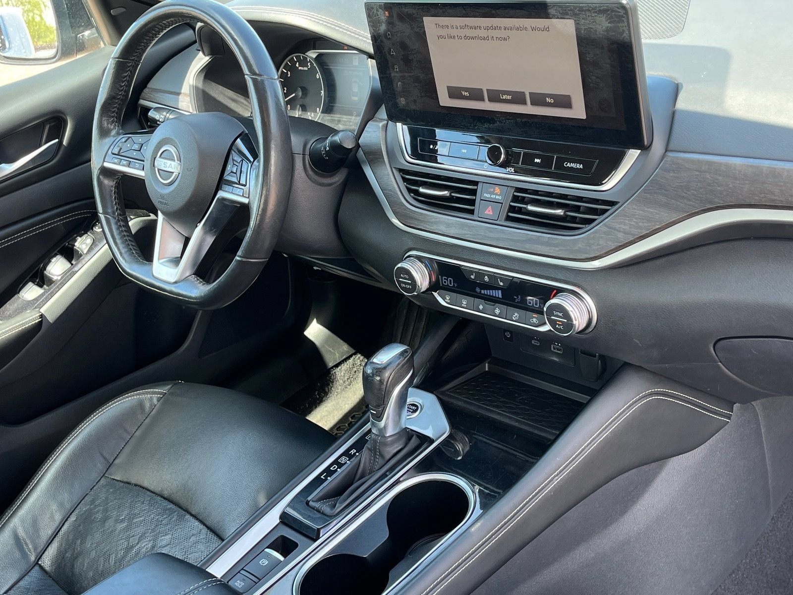 Used 2023 Nissan Altima 2.5 SL FWD image 9